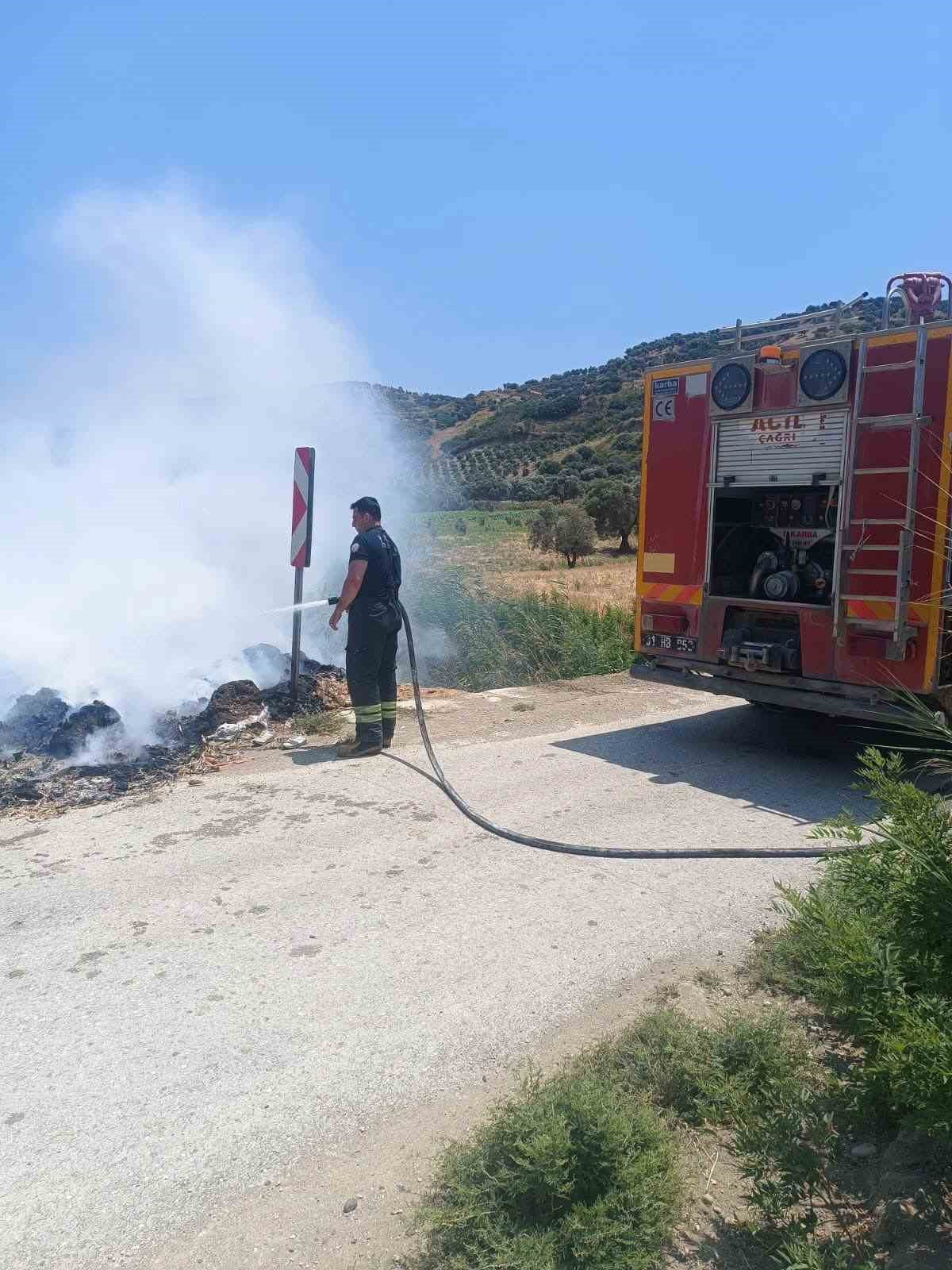 HATAY’IN ALTINÖZÜ İLÇESİNDE ÇÖPLÜK ALANDA ÇIKAN YANGIN, İTFAİYE EKİPLERİNİN HIZLI MÜDAHALESİYLE...