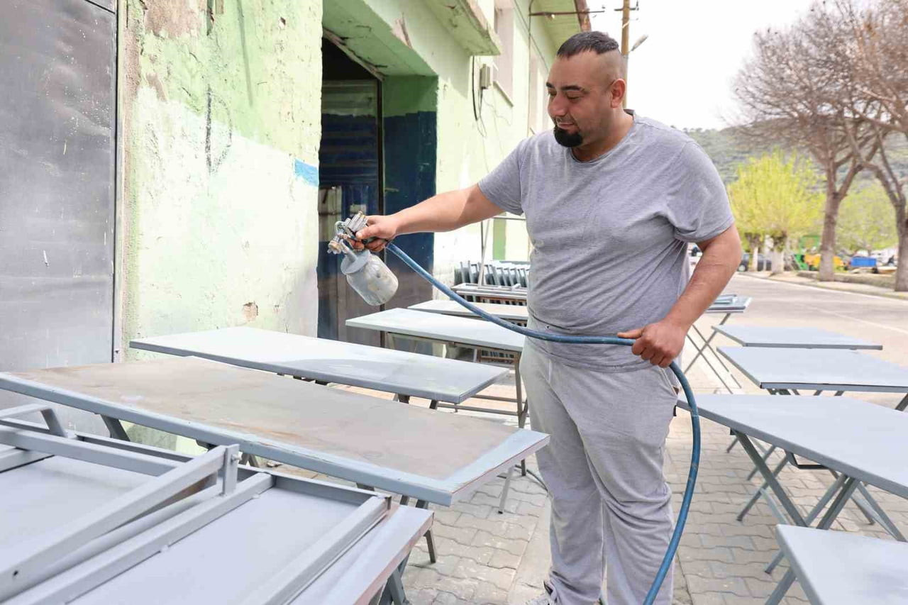 HAVALARIN ISINMASIYLA BİRLİKTE DÜĞÜN SEZONU AÇILIRKEN, CEMİYETLERİN VAZGEÇİLMEZİ OLAN DEMİR...