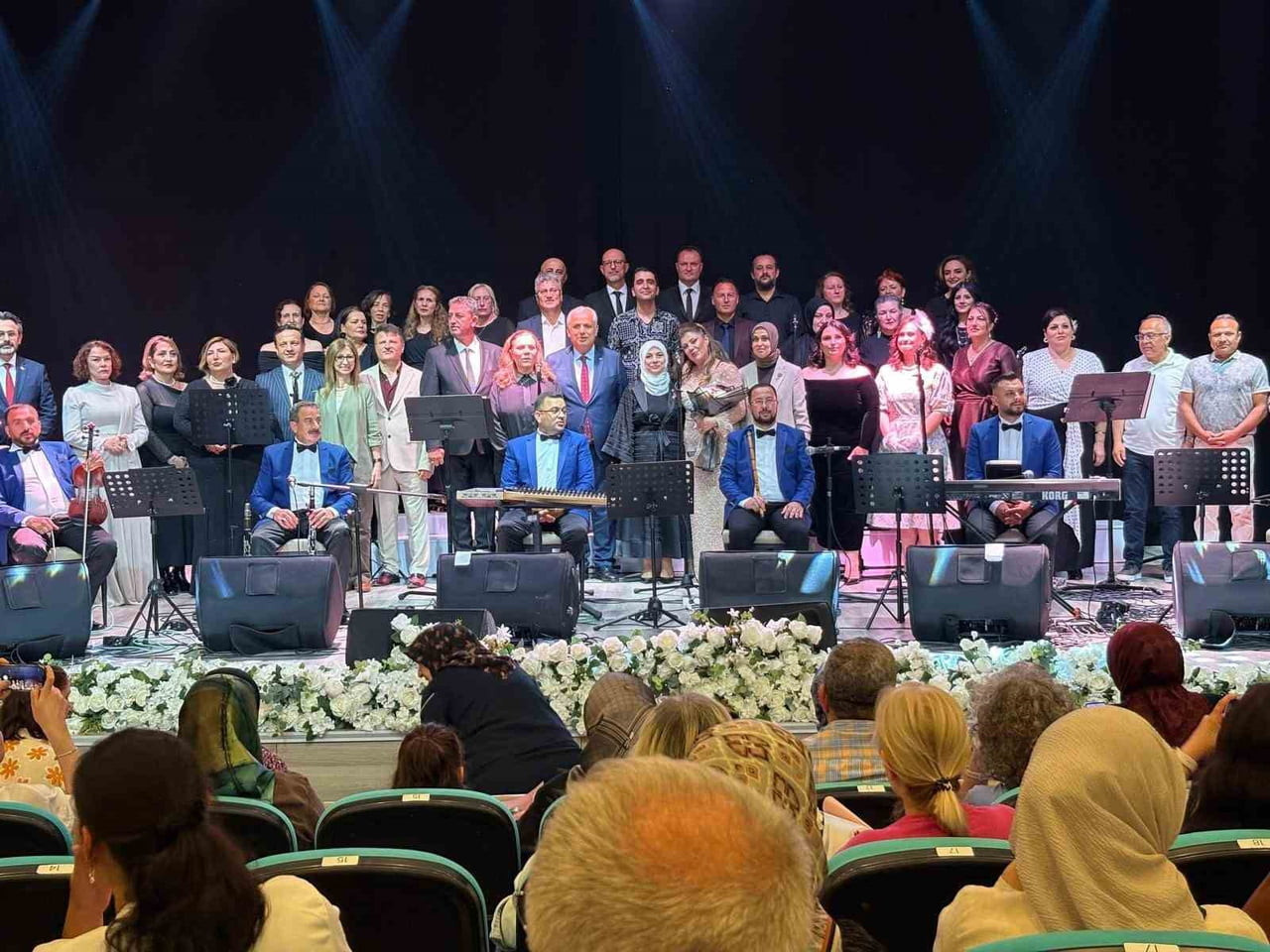 HAYAT BOYU ÖĞRENME HAFTASI ETKİNLİKLERİ KAPSAMINDA DÜZENLENEN “YEŞİLÇAM MÜZİKLERİ KONSERİ”...