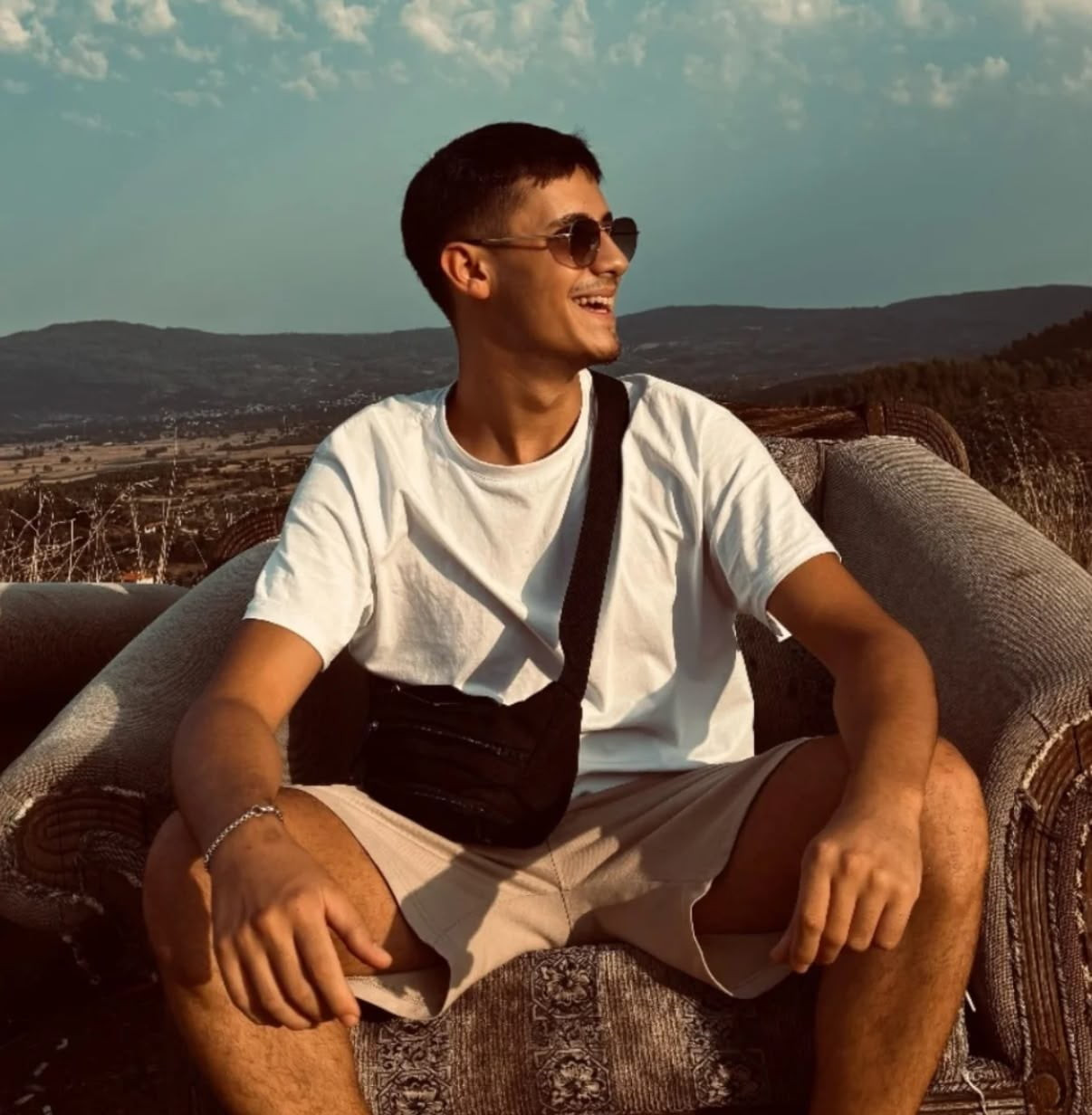 HAYATINI KAYBEDEN GENÇ ÇINAR TEZCAN
