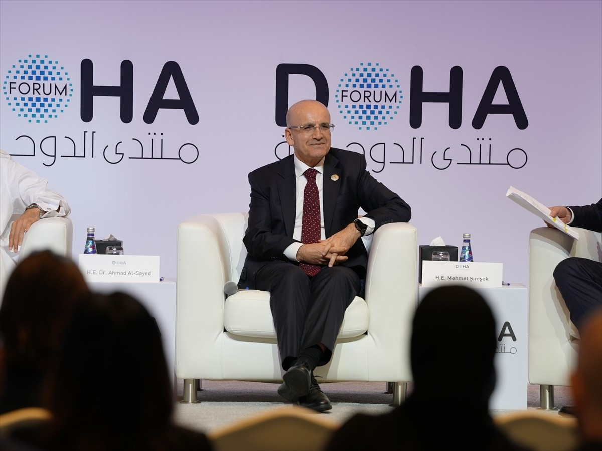 Hazine ve Maliye Bakanı Mehmet Şimşek, Anadolu Ajansının (AA) Global İletişim Ortağı olduğu Doha...