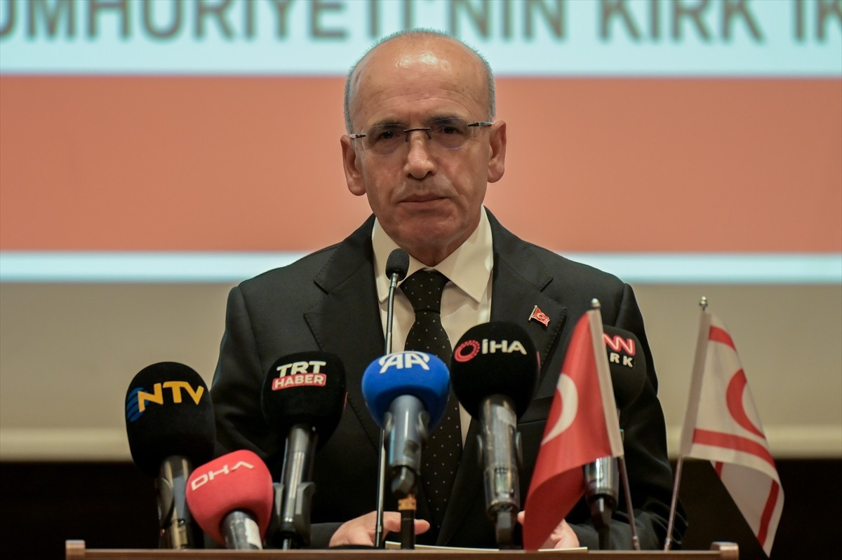 Hazine ve Maliye Bakanı Mehmet Şimşek, Kuzey Kıbrıs Türk Cumhuriyeti'nin (KKTC) kuruluşunun 42....