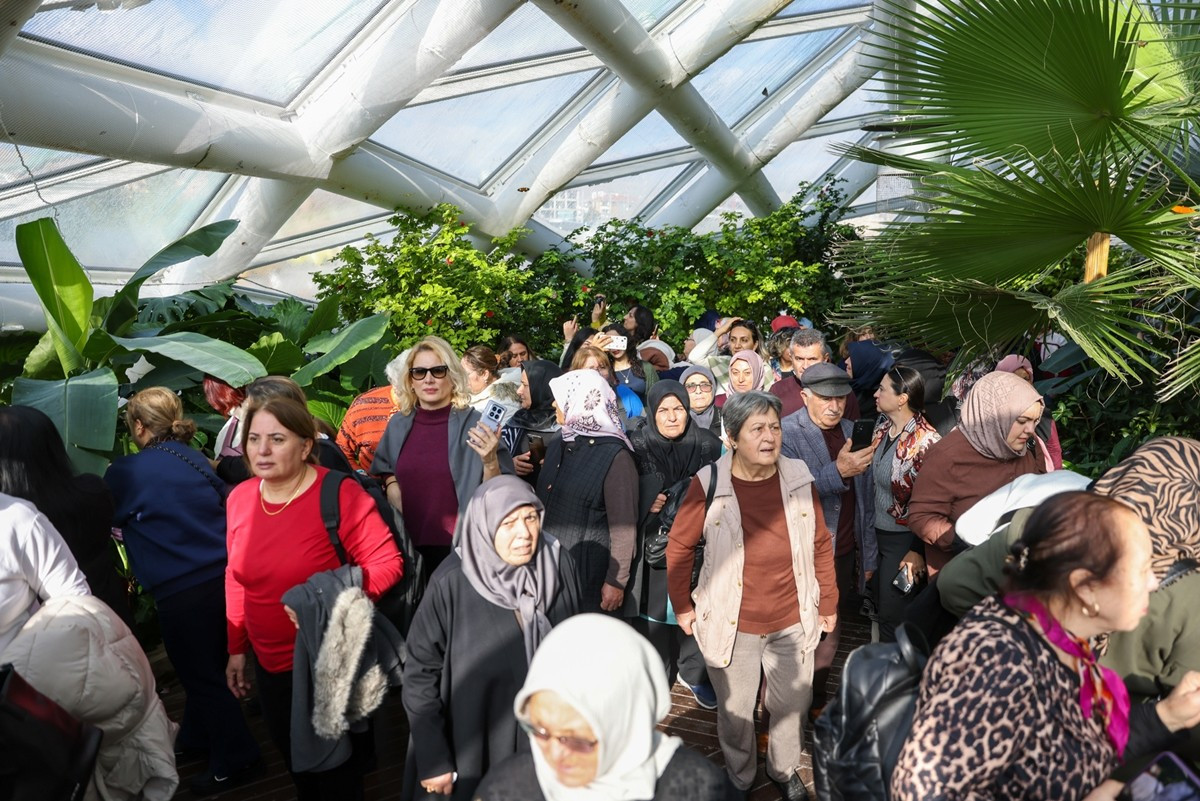 Hazreti Mevlana'nın 752. Vuslat Yıl Dönümü Uluslararası Anma Törenleri kapsamında Konya'ya gelen...
