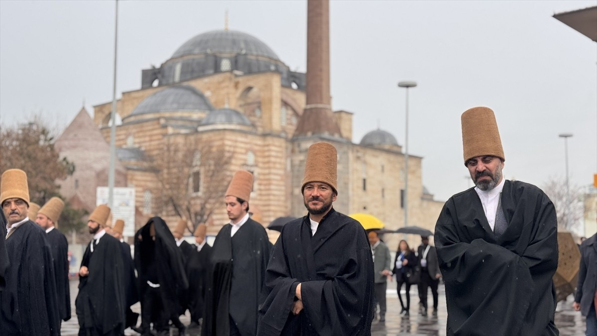 Hazreti Mevlana'nın 752. Vuslat Yıl Dönümü Uluslararası Anma Törenleri kapsamında "Huzur Vakti"...