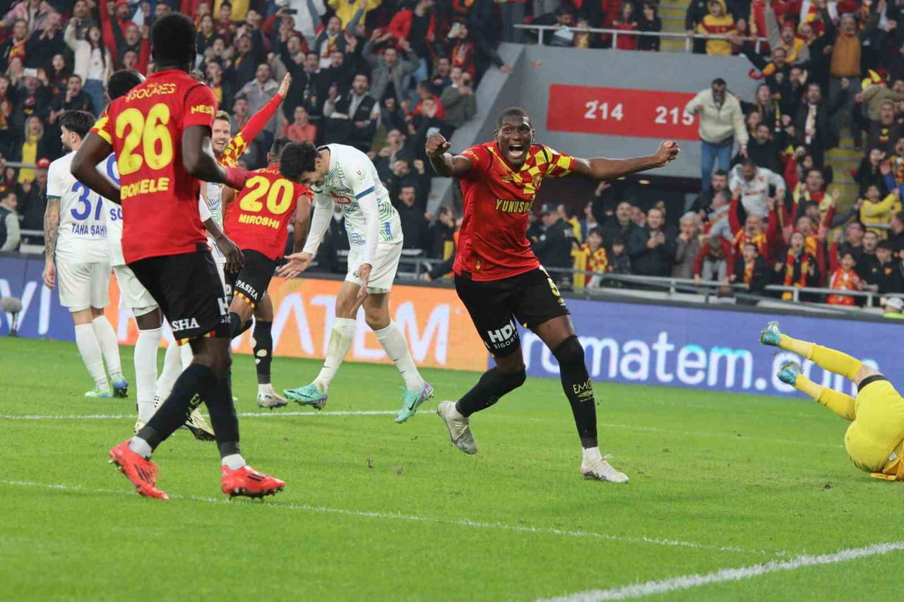HELİTON, GÖZTEPE’YE VEDA ETTİ