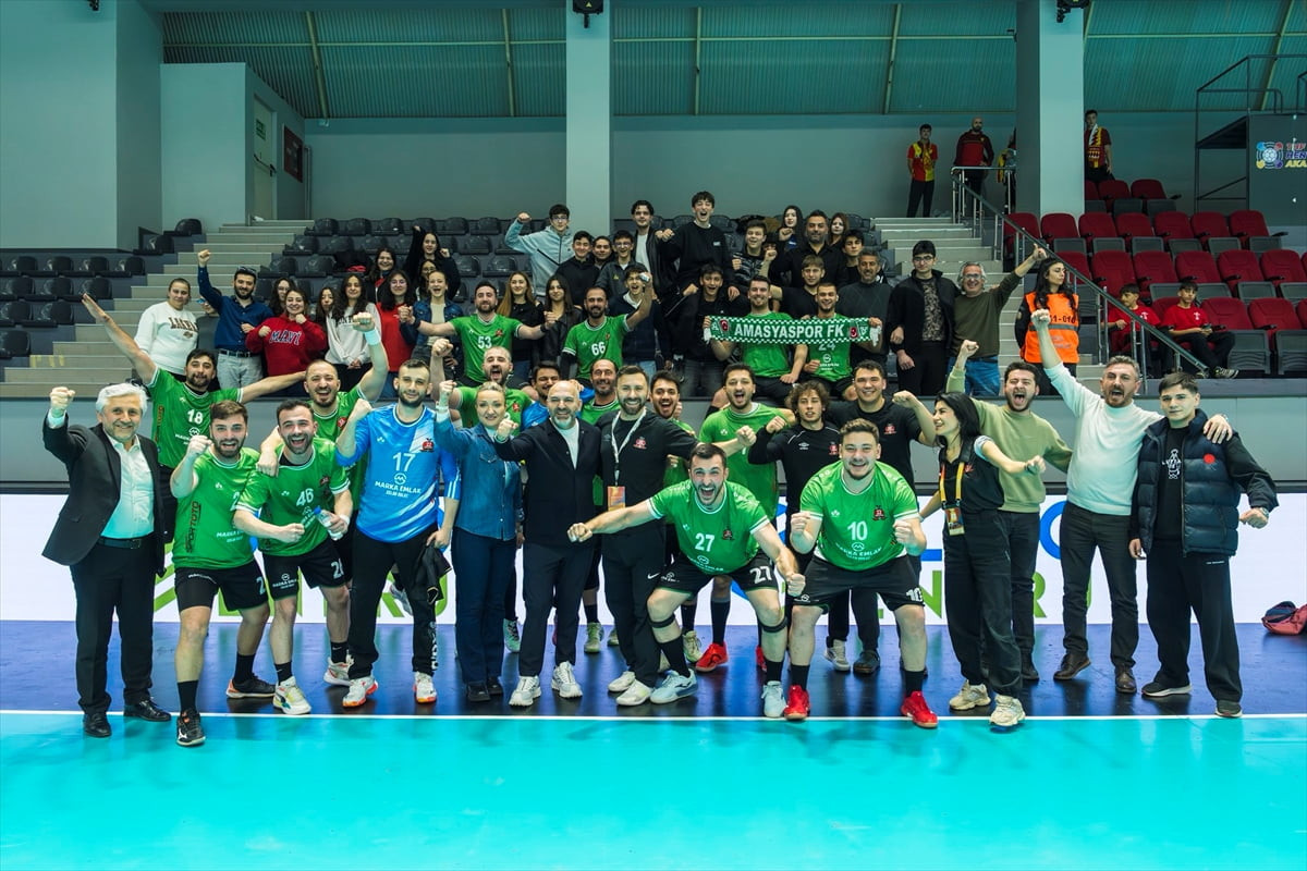 Hentbolde Amasya temsilcisi 22 Haziran Spor Kulübü, Erkekler 1. Ligi Dörtlü Finalleri'nde oynadığı...