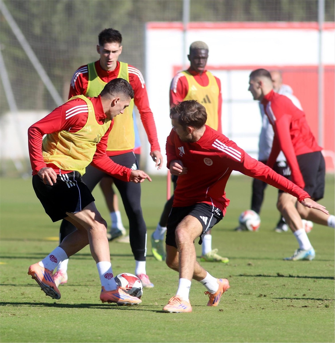 Hesap.com Antalyaspor, Trendyol Süper Lig'in 16. haftasında Galatasaray'ı konuk edeceği maçın...