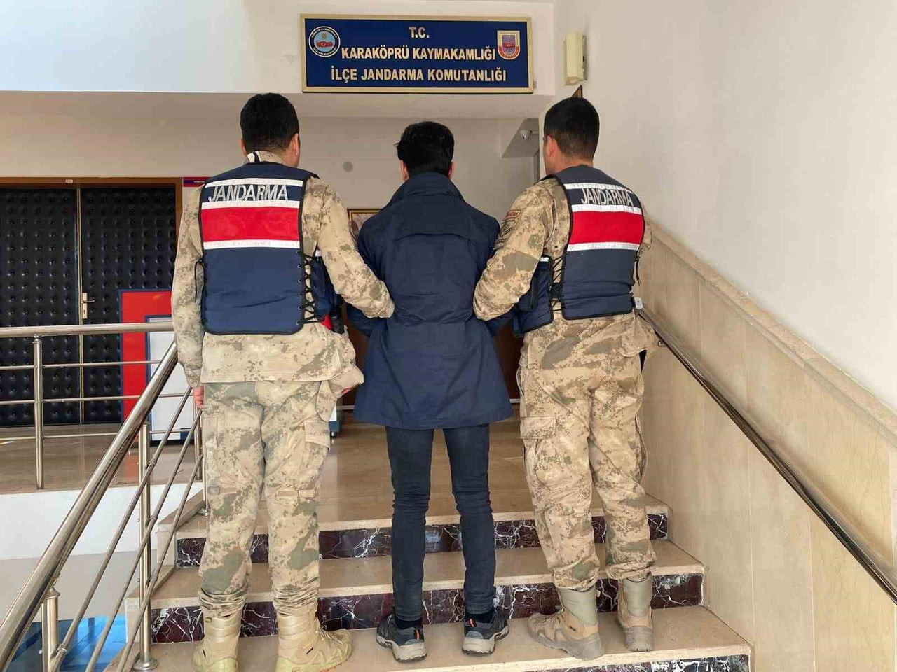 HIRSIZLIK SUÇUNDAN ARANAN ŞAHIS YAKALANDI