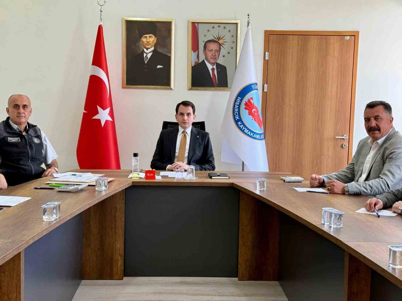 HİSARCIK KÖYLERİNDE ALTYAPI HAMLESİ BAŞLATILDI 20 KÖYE 28 BİN METREKARE PARKE TAŞI...