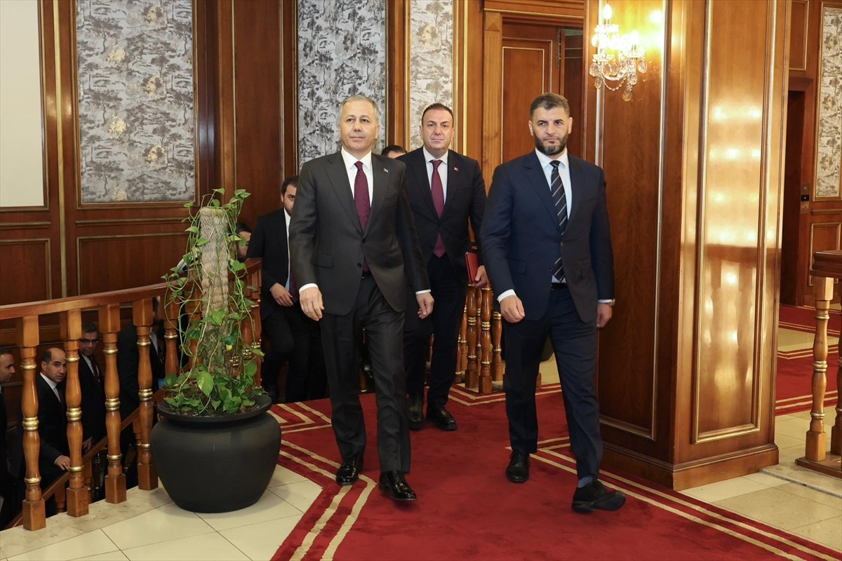 İçişleri Bakanı Ali Yerlikaya, Libya'ya düzenlediği ziyaret kapsamında Ulusal Birlik Hükümeti...