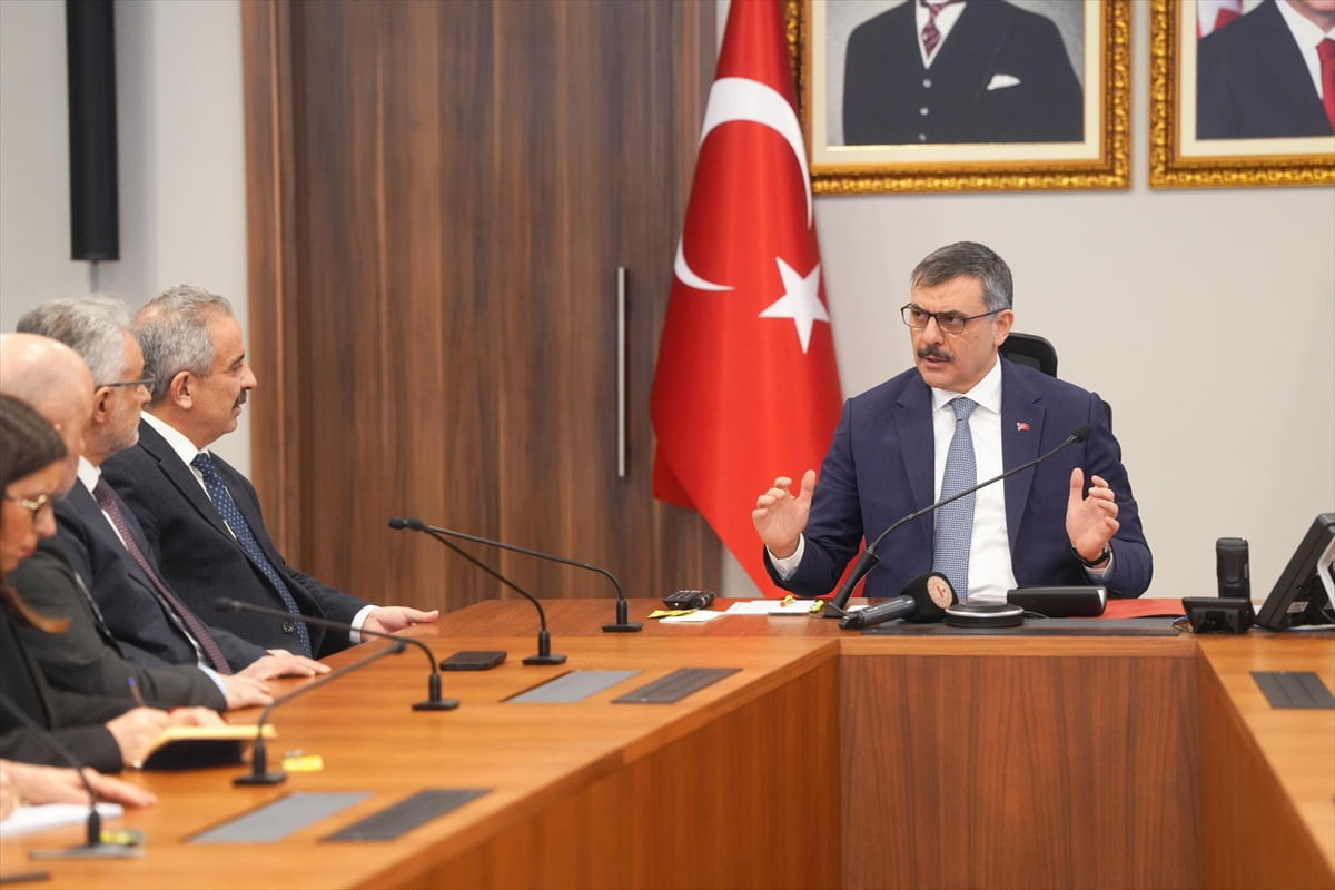 İçişleri Bakanı Mustafa Çiftçi, Bakanlıkta Türkiye Basın Federasyonu (TÜBAF) Başkanı Sinan Burhan...