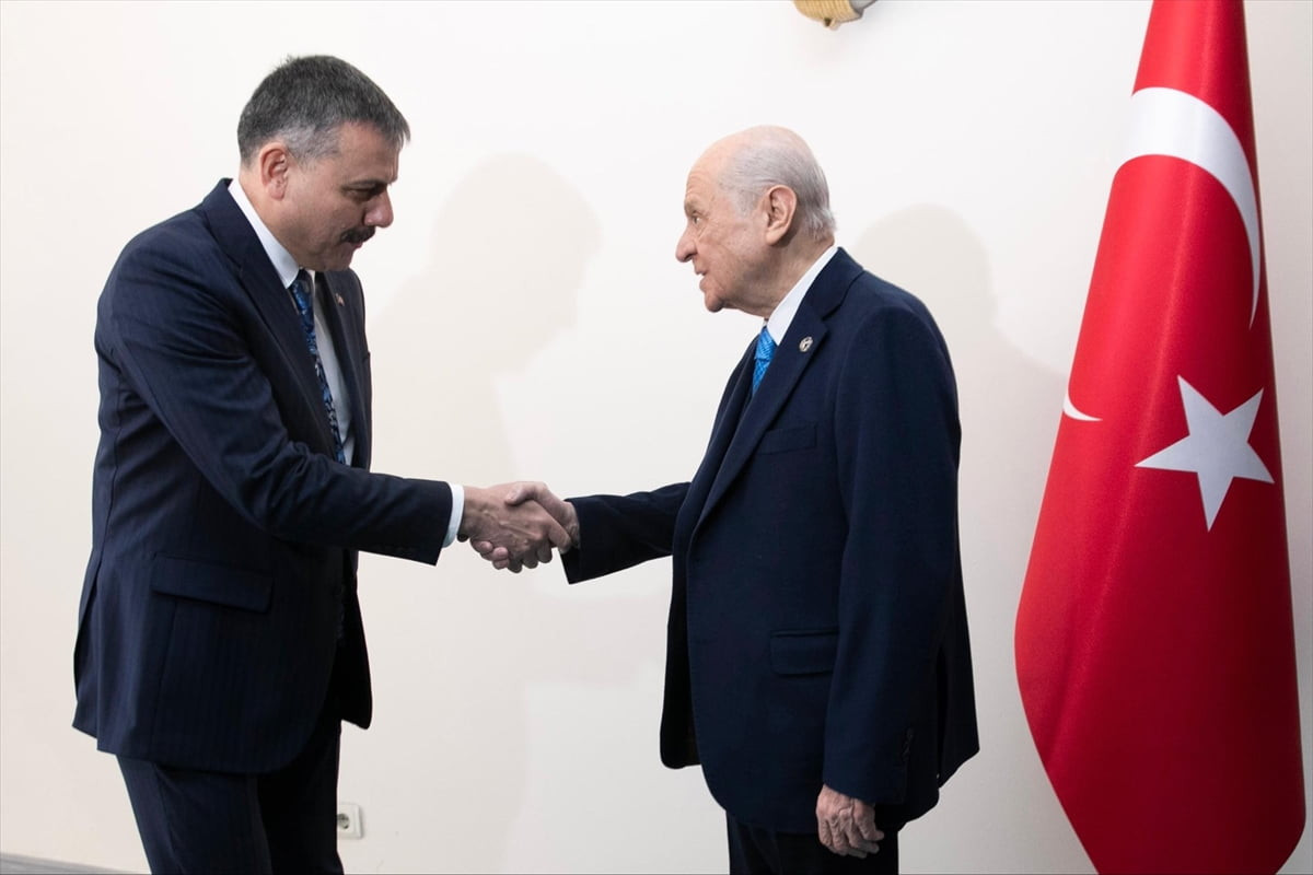 İçişleri Bakanı Mustafa Çiftçi, MHP Genel Başkanı Devlet Bahçeli ile TBMM'deki makamında...