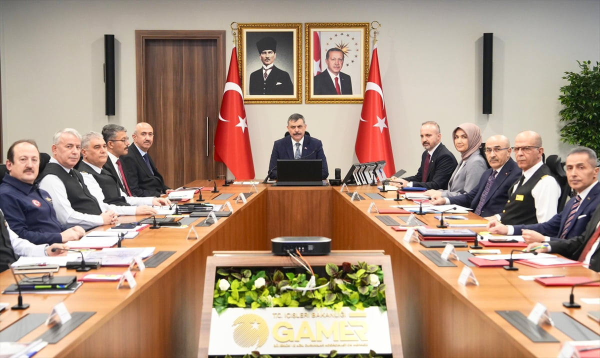 İçişleri Bakanı Mustafa Çiftçi (ortada) başkanlığında Sınır Güvenliği Toplantısı...