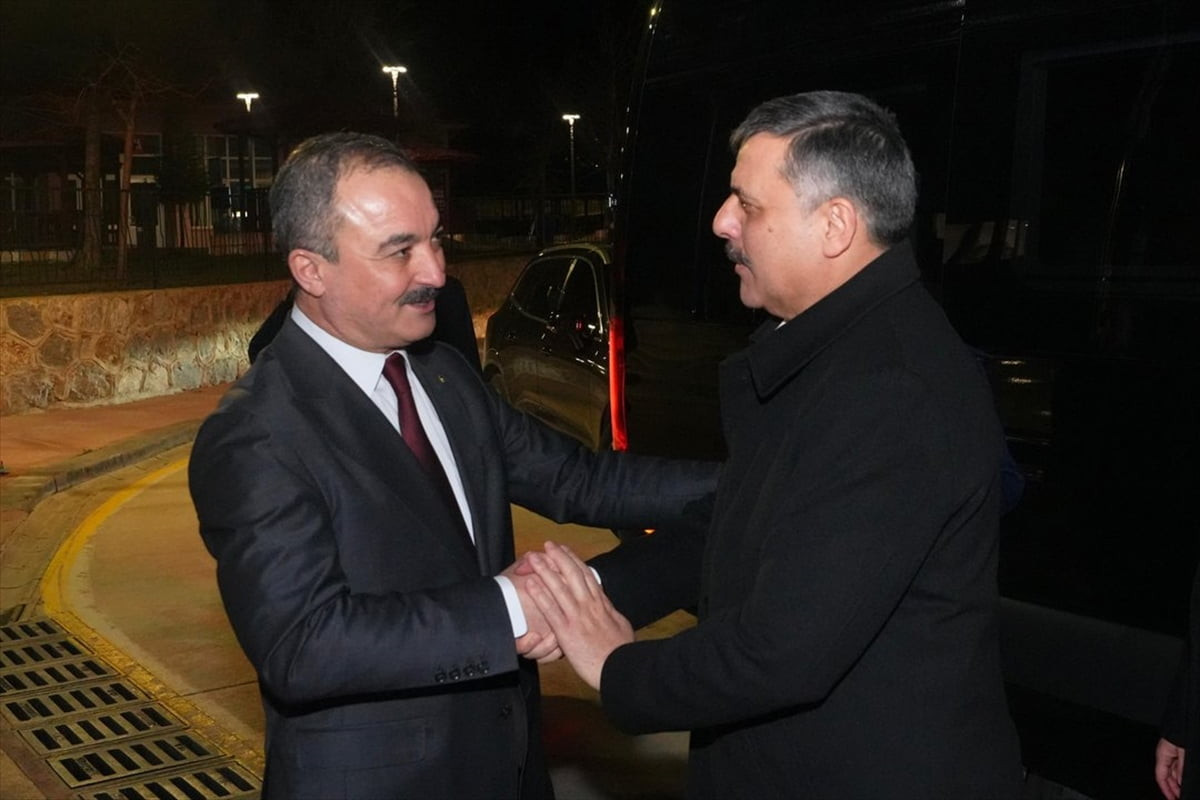 İçişleri Bakanı Mustafa Çiftçi (sağda), Çorum'da Hitit Üniversitesi'ne ziyarette bulundu. İçişleri...