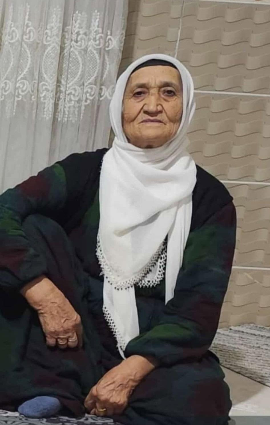 İDDİAYA GÖRE, GELİN İNDİRME MERASİMİ SIRASINDA HAVAYA AÇILAN ATEŞ SIRASINDA EVİNİN BALKONUNDA...
