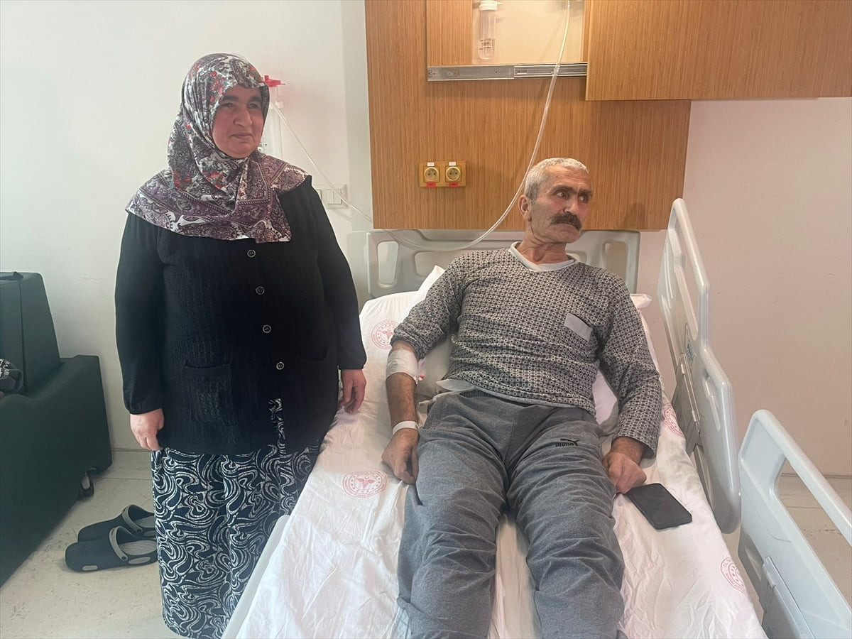 İdrarda kanama şikayetiyle başvurduğu hastanede mesane kanseri teşhisi konulan hasta, sol...