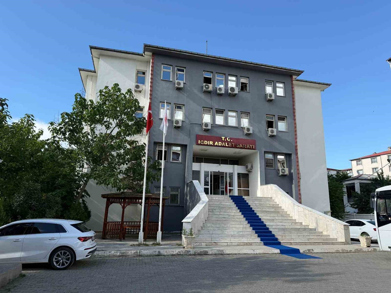 IĞDIR MERKEZLİ 12 İLDE DOLANDIRICILIK OPERASYONU: 162 MİLYONLUK PARA TRAFİĞİ, 10 TUTUKLAMA