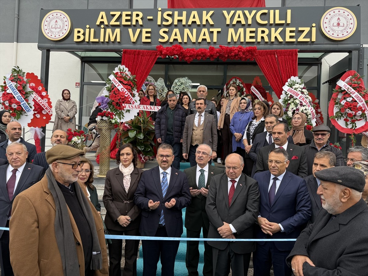 Iğdır'da, hayırsever iş insanı İshak ve eşi Azer Yaycılı tarafından yapılan Azer-İshak Yaycılı...