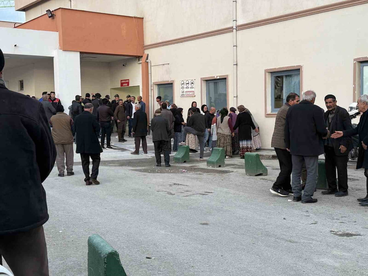 IĞDIR'DAKİ SİLAHLI ÇATIŞMADA 2 KİŞİ ÖLDÜ, 6 KİŞİ YARALANDI