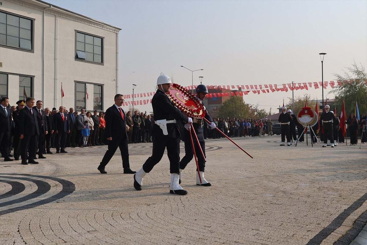 Iğdır'ın düşman işgalinden kurtuluşunun 105'inci yıl dönümü törenlerle kutlandı. Iğdır Valisi...