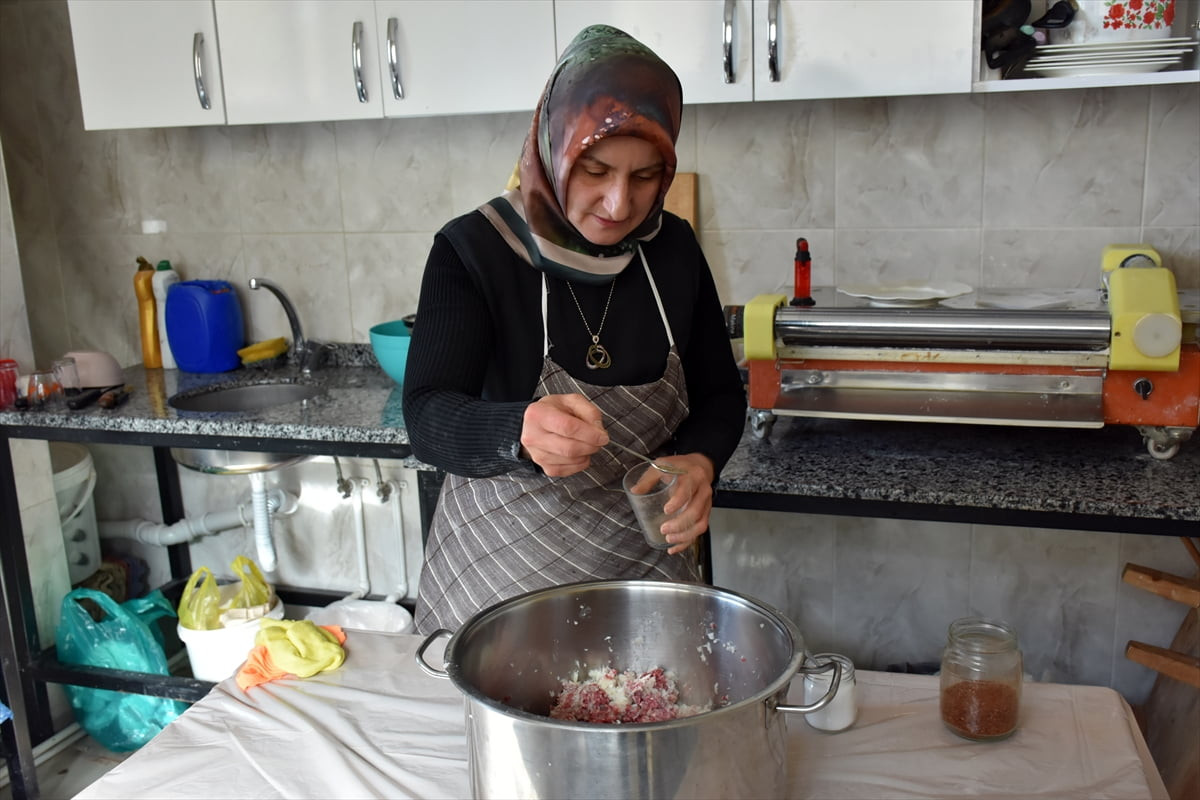 İHH Vakfı tarafından Batı Afrika ülkesi Togo'da yaptırılacak sağlık merkezine katkı sağlamak...