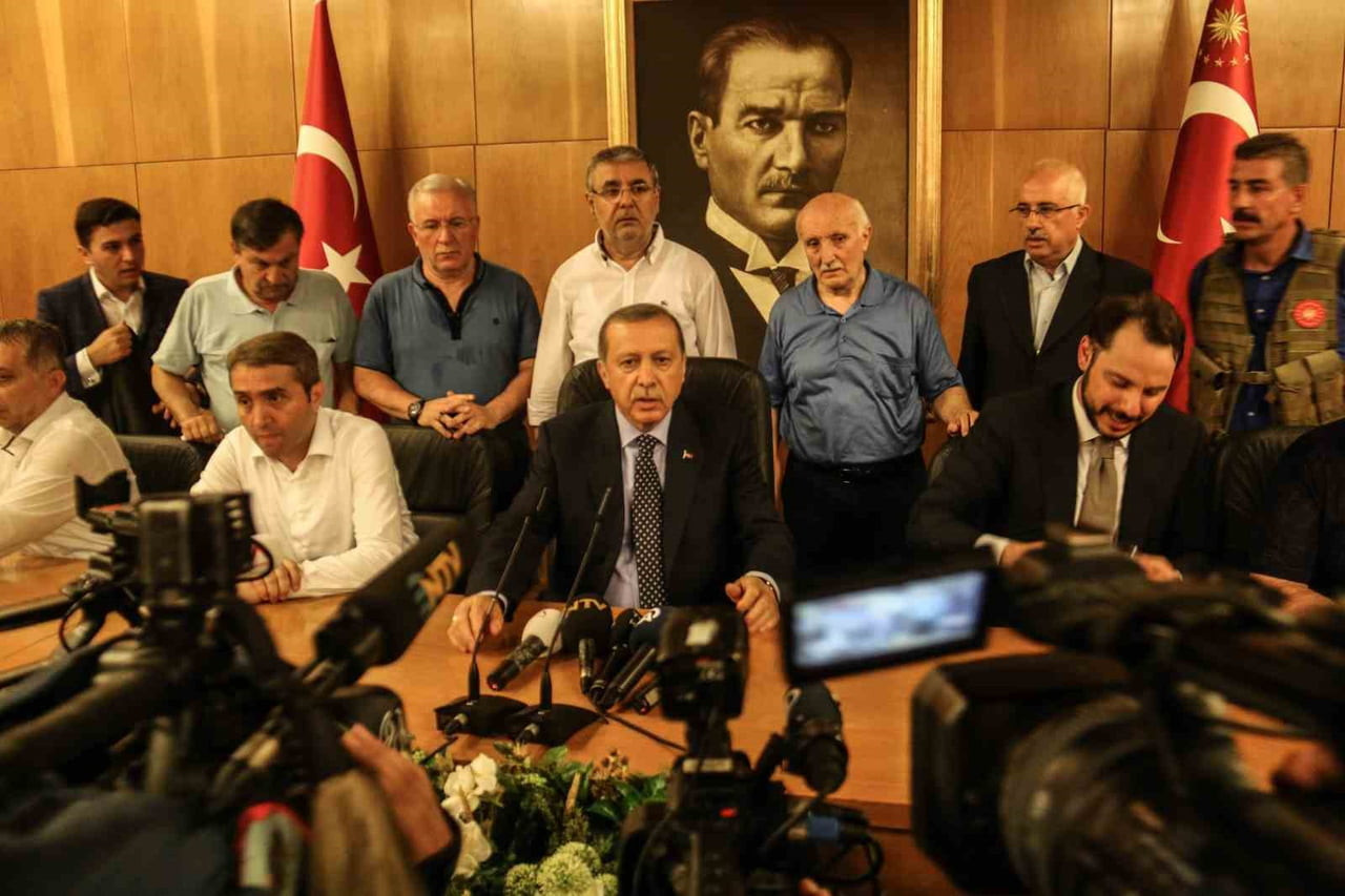 İHLAS HABER AJANSI'NIN 15 TEMMUZ 2016 GECESİ YAŞANAN DARBE GİRİŞİMİNDEKİ DEHŞETİ VE MİLLETİN DİK...