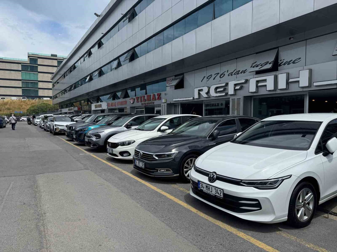 İKİNCİ EL OTOMOBİL PİYASASINDA DURGUNLUK SÜRERKEN, YAPILAN İNDİRİMLERE RAĞMEN SATIŞLARDA BEKLENEN...