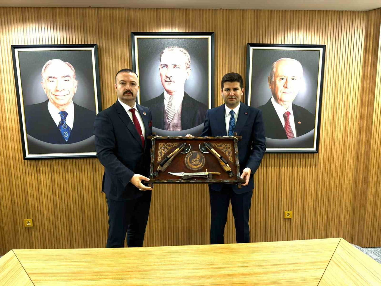 İL BAŞKANI EMİRLER’DEN BAHÇELİ’YE ZİYARET