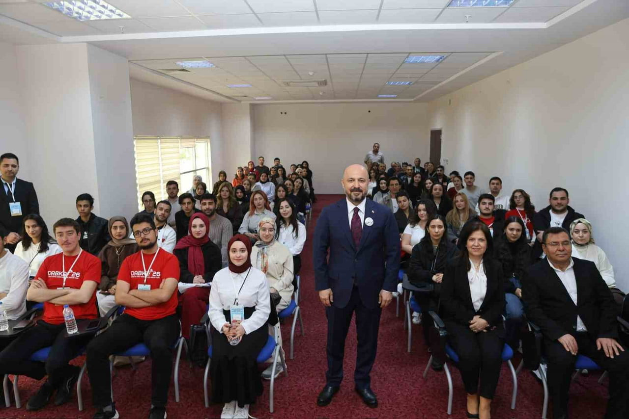 İL SAĞLIK MÜDÜRÜ UZM. DR. HALİL NACAR, SAĞLIK SEKTÖRÜNDE KARİYER HEDEFLEYEN GENÇLERLE BİR ARAYA...