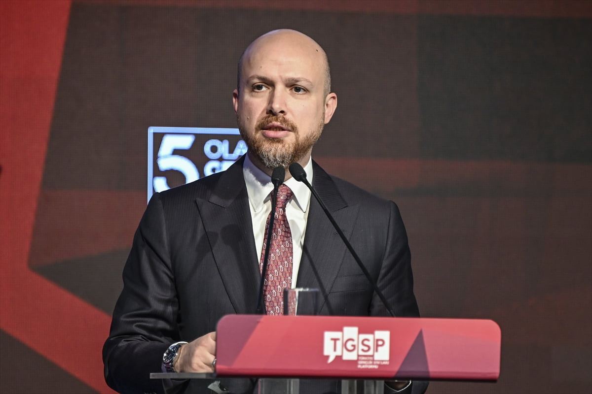 İlim Yayma Vakfı Mütevelli Heyeti Başkanı Necmeddin Bilal Erdoğan, Türkiye Gençlik STK'leri...