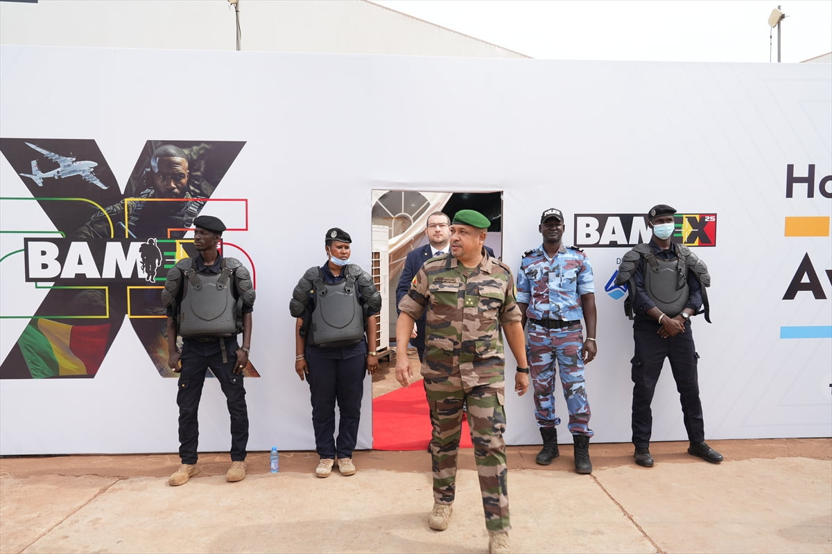 İlk kez yalnızca Türk savunma sanayisi şirketlerinin katılımıyla Mali'de düzenlenen Bamako Expo...