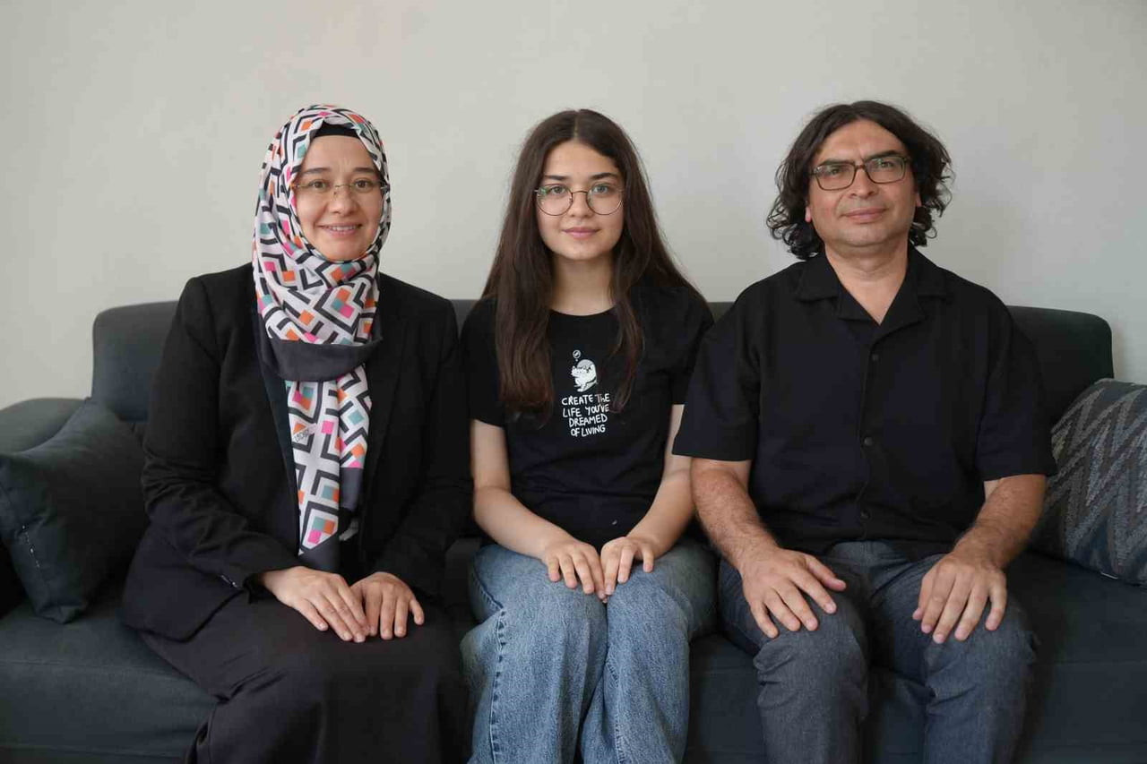 İLKNUR BEKAR VE AİLESİ