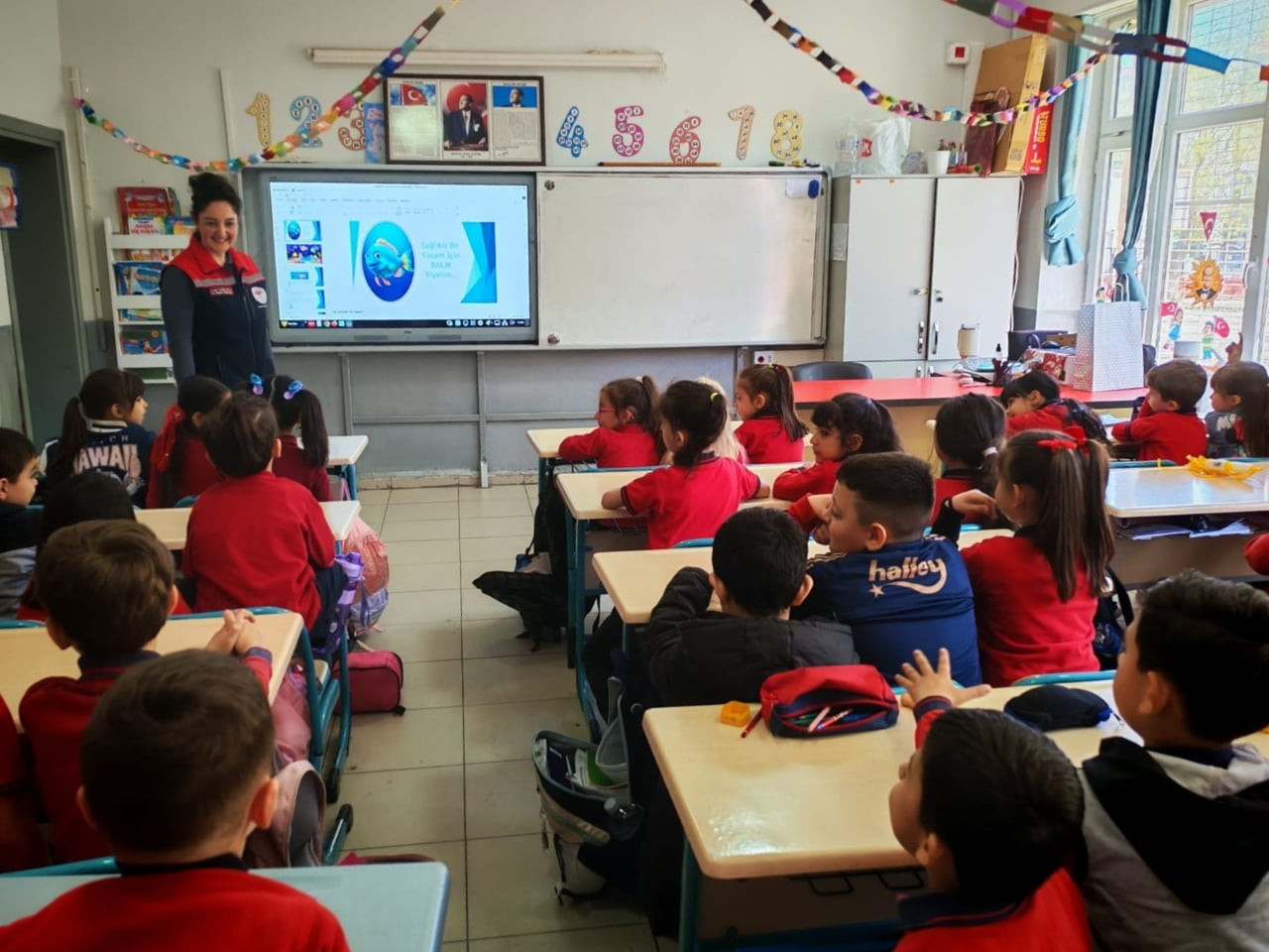 İLKOKUL ÖĞRENCİLERİNE SU VERİMLİLİĞİ, BALIK TÜKETMENİN FAYDALARI, SAĞLIKLI BESLENME VE GIDA...