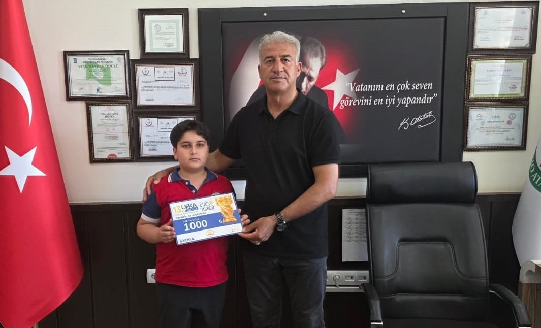 İLKOKUL ÖĞRENCİSİ KAZANDIĞI ÖDÜLÜ GAZZE’YE GÖNDERDİ