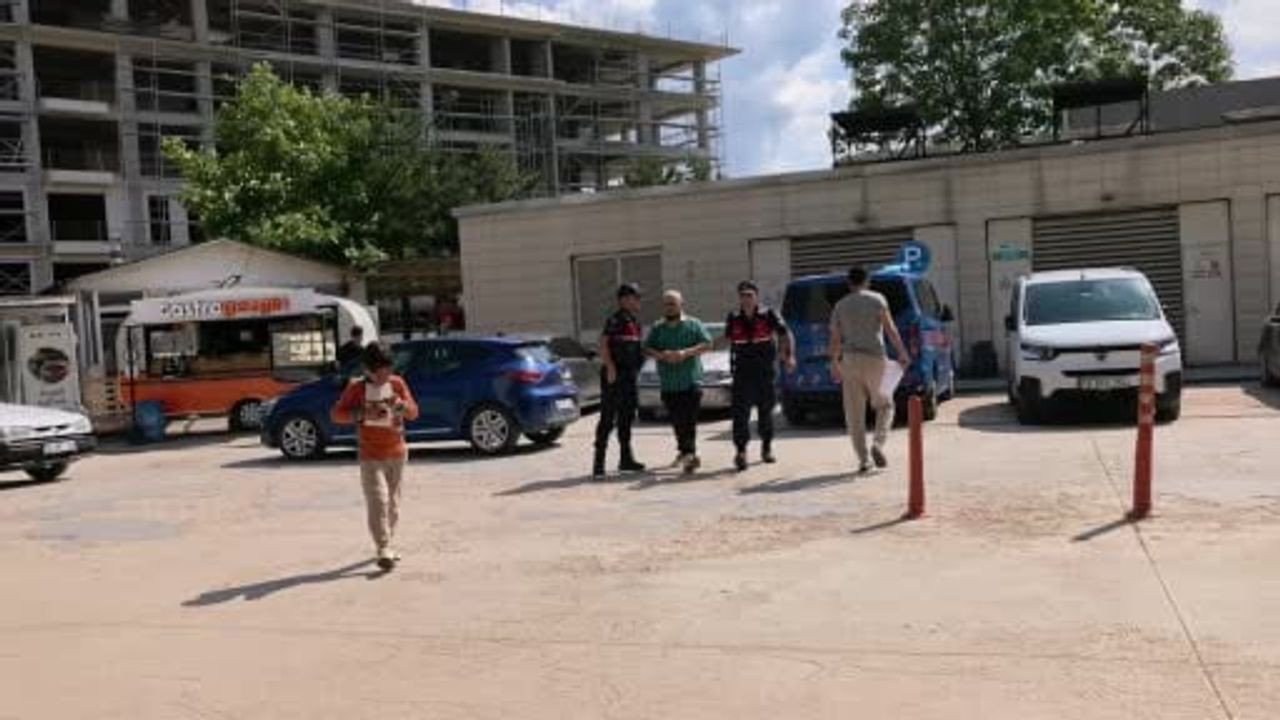 İnegöl'de Bıçaklı Saldırı: Kuzen Tutuklandı