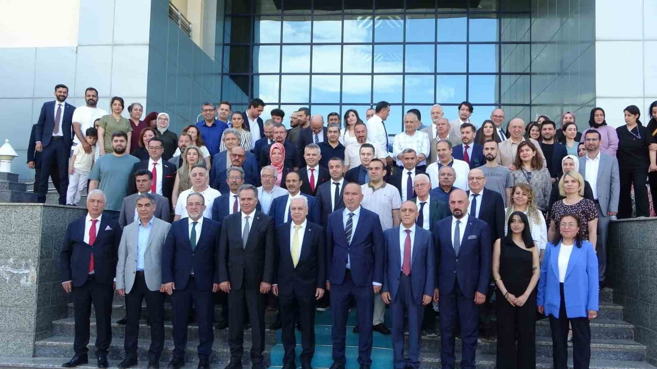 İNÖNÜ ÜNİVERSİTESİ, KARACİĞER NAKLİNDE 25. YILI GERİDE KALDI