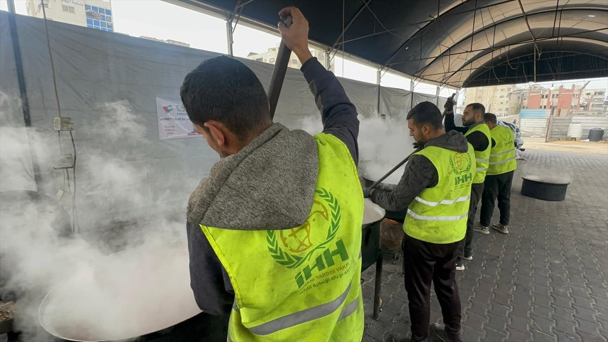 İnsan Hak ve Hürriyetleri (İHH) İnsani Yardım Vakfınca, 2022'de trafik kazasında hayatını kaybeden...