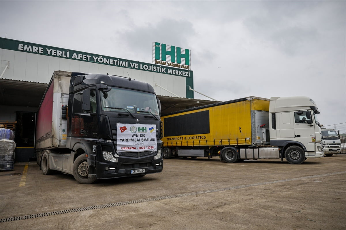 İnsan Hak ve Hürriyetleri (İHH) İnsani Yardım Vakfının, kış desteği kapsamında Ukrayna'daki savaş...