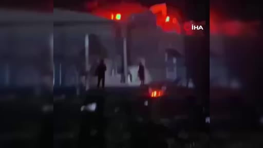 Irak Kürt Bölgesel Yönetimi’nin (IKBY) başkenti Erbil’de sivillere ait bir eve insansız hava aracı...