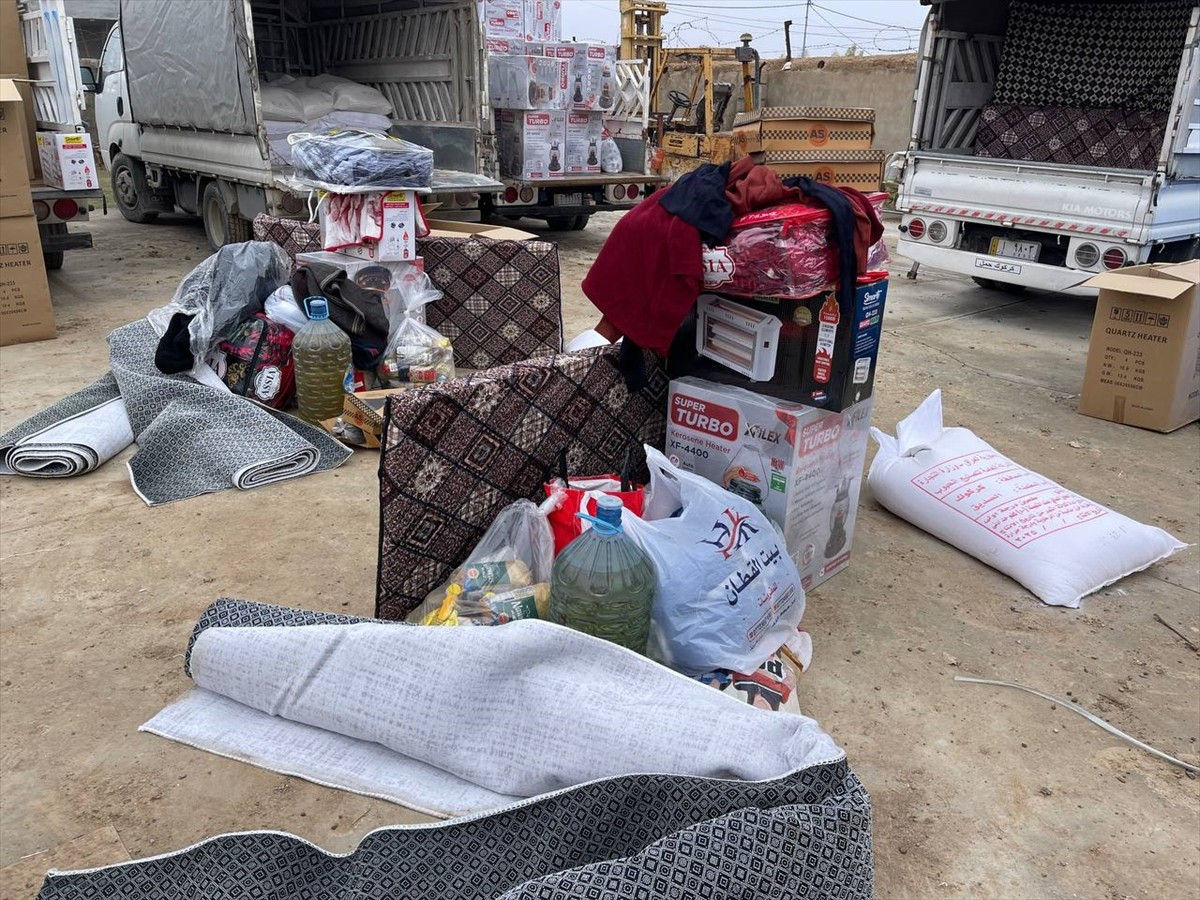 Irak'ın Kerkük kentinde 9 Aralık'ta başlayan şiddetli yağışların yol açtığı sel nedeniyle Yahyava...