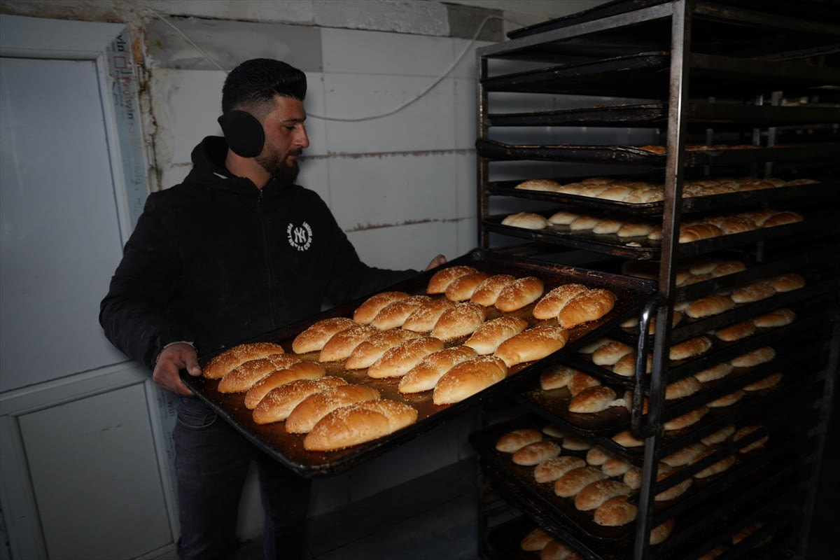 Irak’ın Süleymaniye kentinde Rakip Cami ile Kenesor Ulu Cami iftar vaktinde evlerine yetişemeyen...