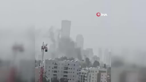 İran Devrim Muhafızları Ordusu, 95'inci saldırı dalgasında ABD'ye ait hava savunma sistemleri...