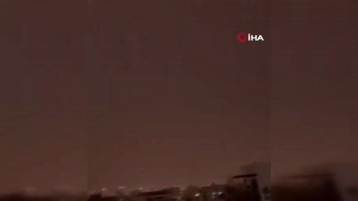 İran'dan fırlatılan bir balistik füzenin İsrail'in başkenti Tel Aviv'in yaklaşık 10 kilometre...