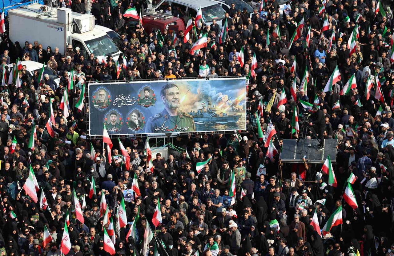 İRAN'IN BAŞKENTİ TAHRAN'DA ABD VE İSRAİL SALDIRILARINDA HAYATINI KAYBEDEN DEVRİM MUHAFIZLARI...