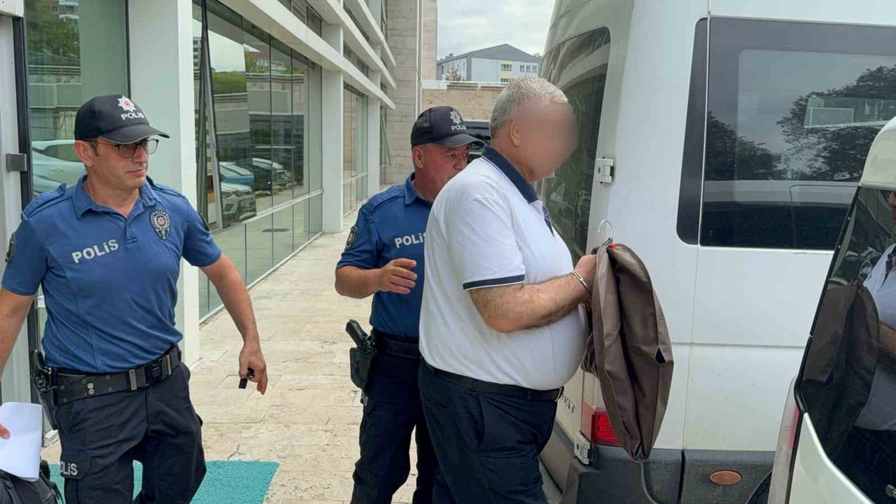 İŞ İNSANI T.F., BUGÜN SAMSUN ADLİYESİNE SEVK EDİLEREK ÇIKARILDIĞI NÖBETÇİ MAHKEMECE TUTUKLANARAK...