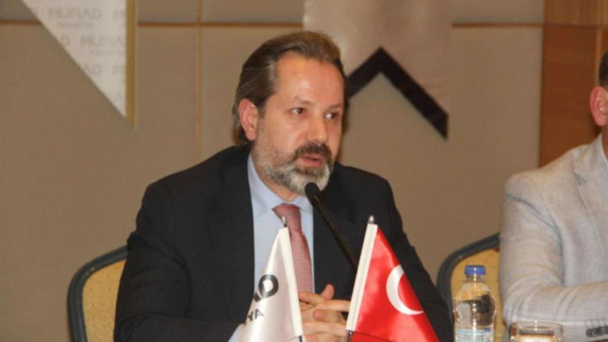 İslam Memiş kimdir