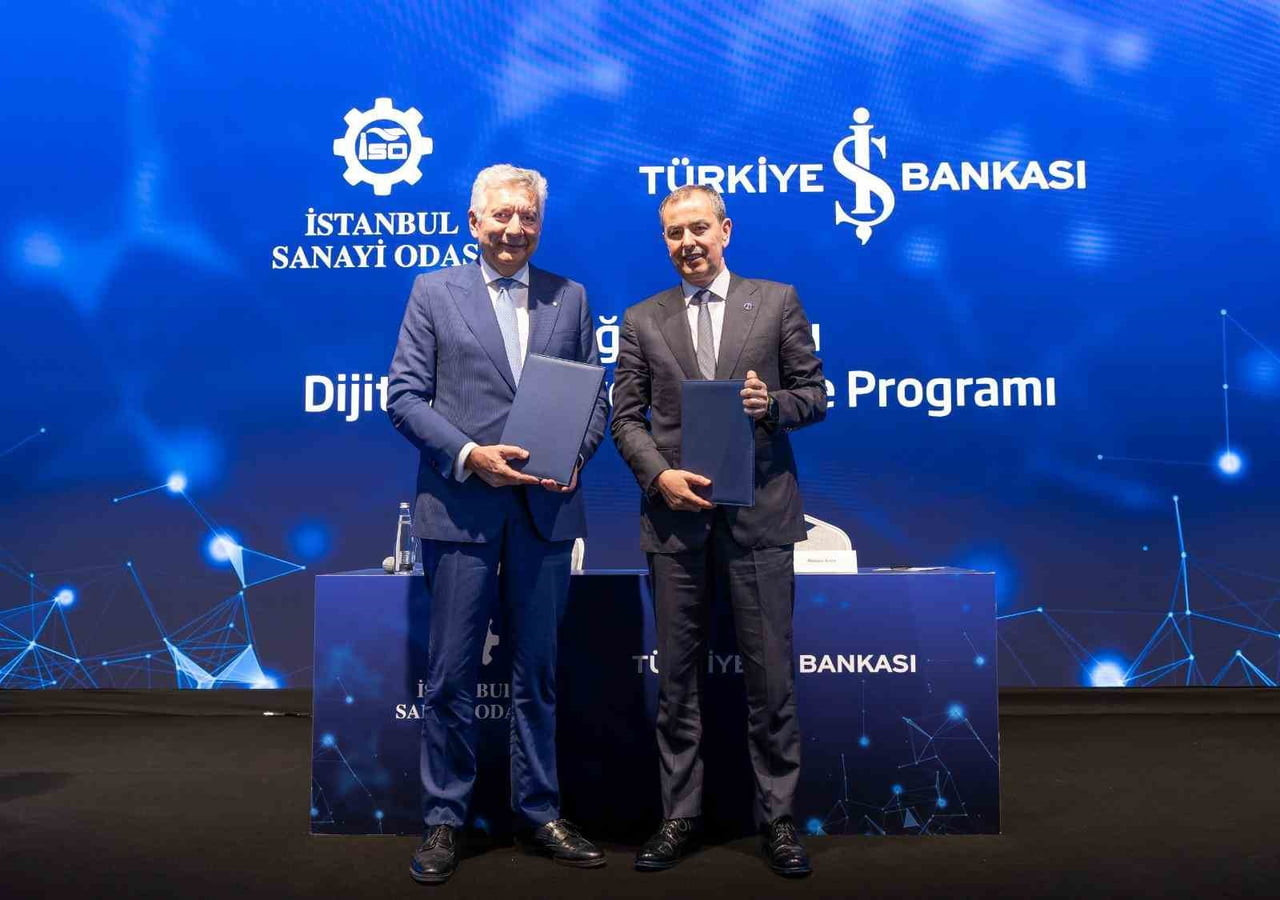 İSO YÖNETİM KURULU BAŞKANI ERDAL BAHÇIVAN İLE TÜRKİYE İŞ BANKASI GENEL MÜDÜRÜ HAKAN...