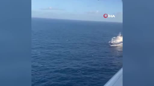 İspanya'ya bağlı Kanarya Adaları'na demirleyen hantavirüs salgınının yaşandığı MV Hondius yolcu...