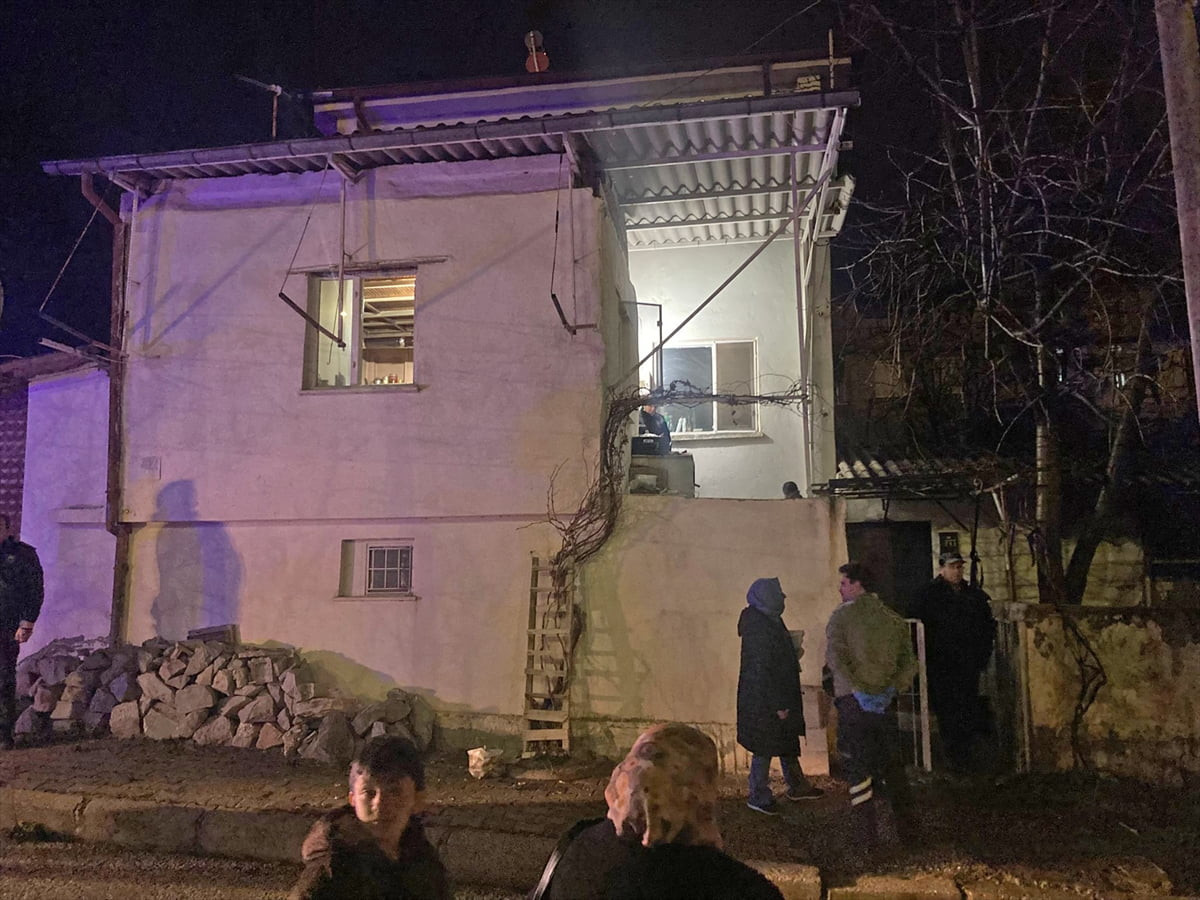 Isparta'da yalnız yaşayan kişi evinde ölü bulundu.