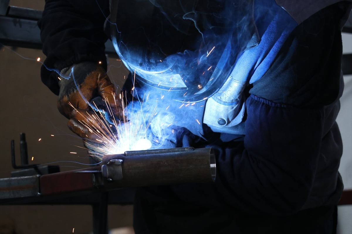  Isparta'da yıllık 17 bin 200 adet üretim kapasitesine sahip tesiste, Türk mühendislerce...